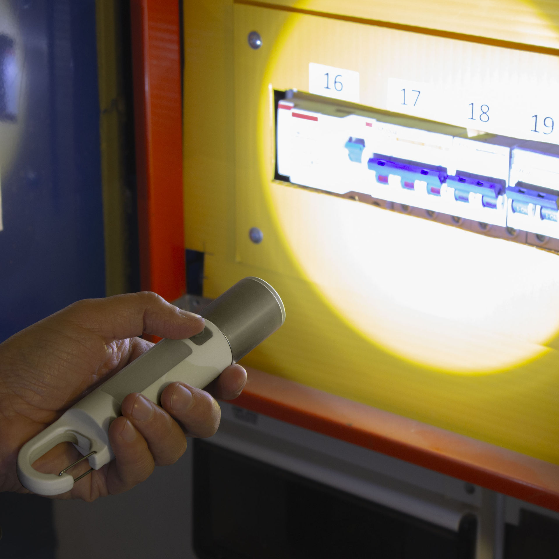 Linterna Multifunción "spark" 10
