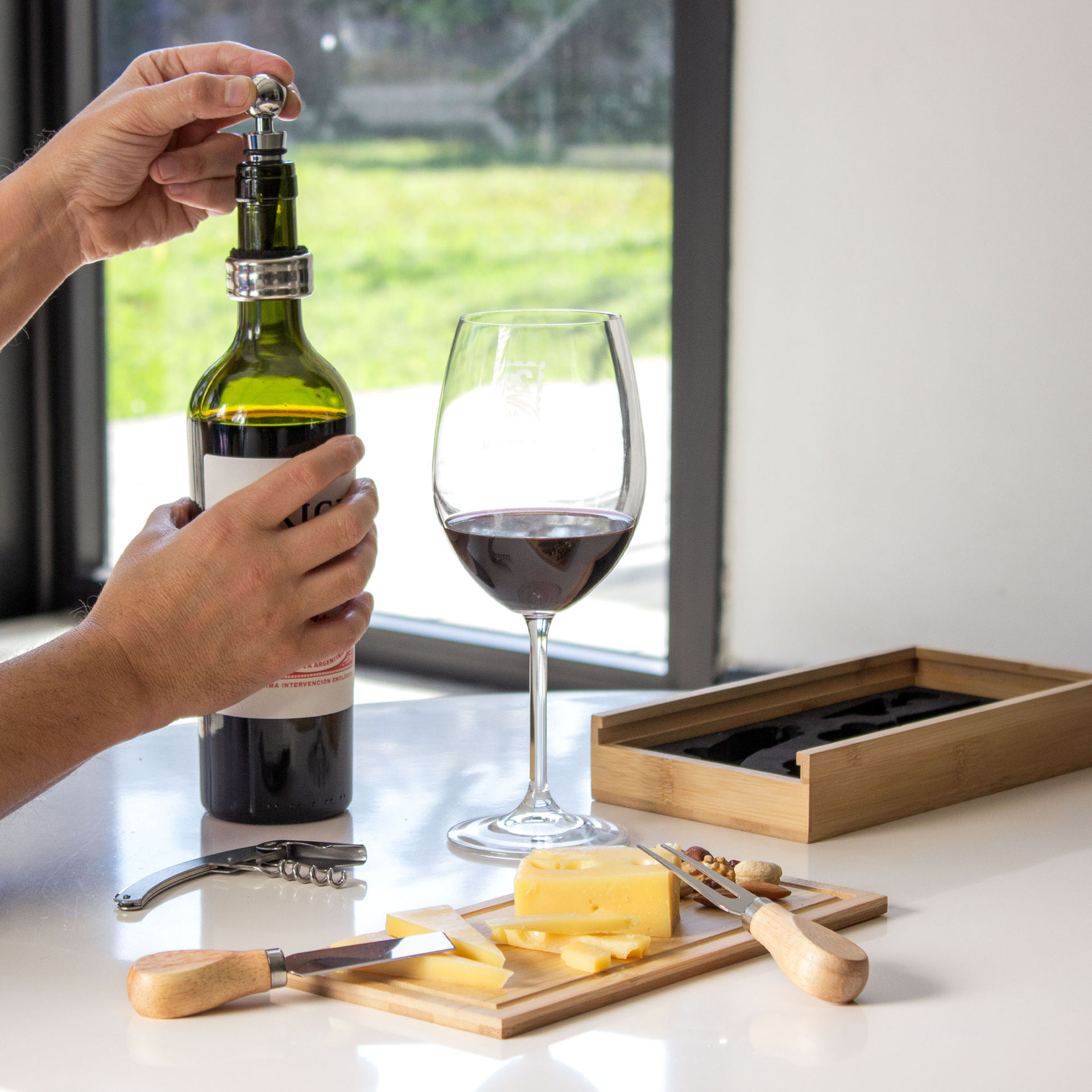 Set De Vino Y Tabla Para Quesos "winchester" 9