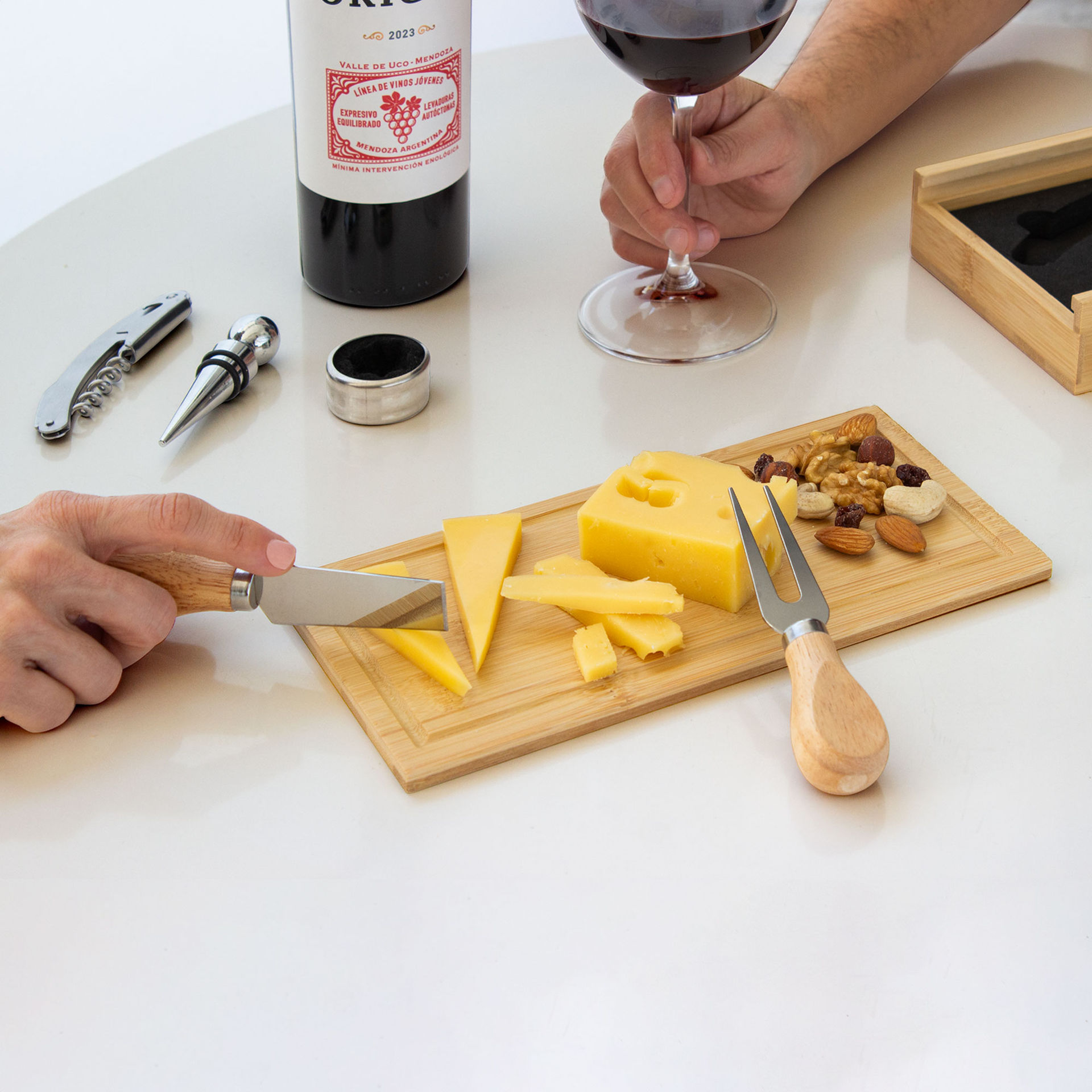 Set De Vino Y Tabla Para Quesos "winchester" 10