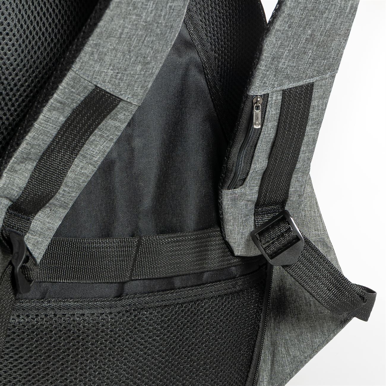 Mochila Porta Notebook con cierre oculto 10