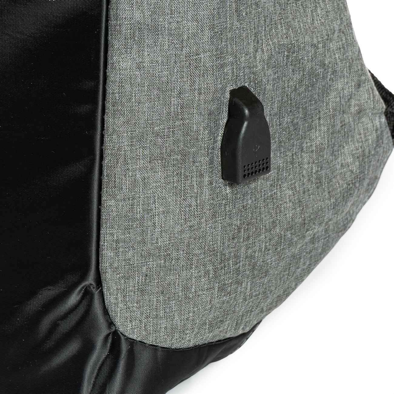 Mochila Porta Notebook con cierre oculto 11